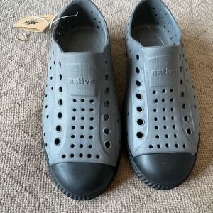New in box Native Jefferson Kids’ shoes Size C13 (see description)